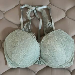 EUC Very Sexy push up bra